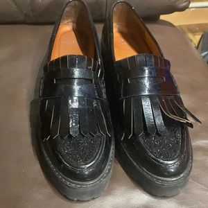 Black patent leather used shoe no box